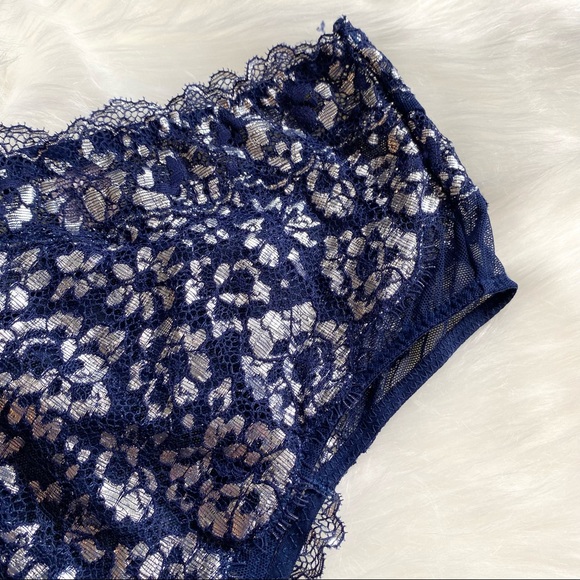 Victoria’s Secret Size S Cheeky High Waisted Navy & Silver Floral Lace Panty - Picture 4 of 7